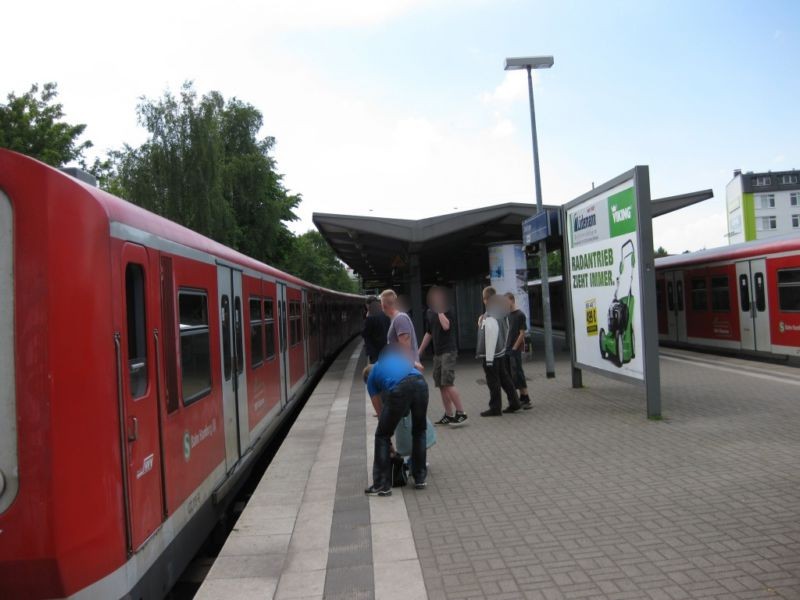 S-Bf Stellingen,Bstg., Gleis 2,neben Überdachung