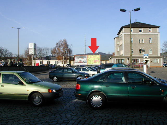 Bf, Saalfeld, Vorplatz neb. Einf.