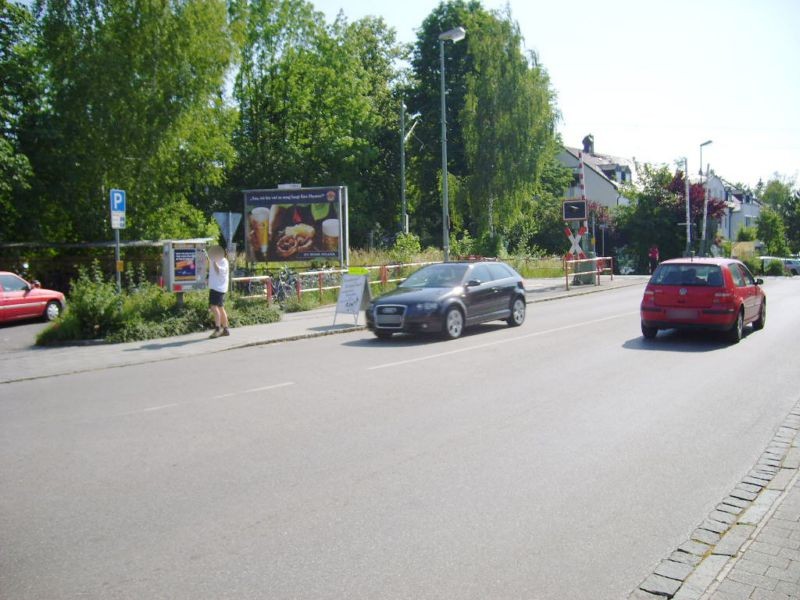 Bahnhofsplatz 1/Ottostr/Bahnübergang