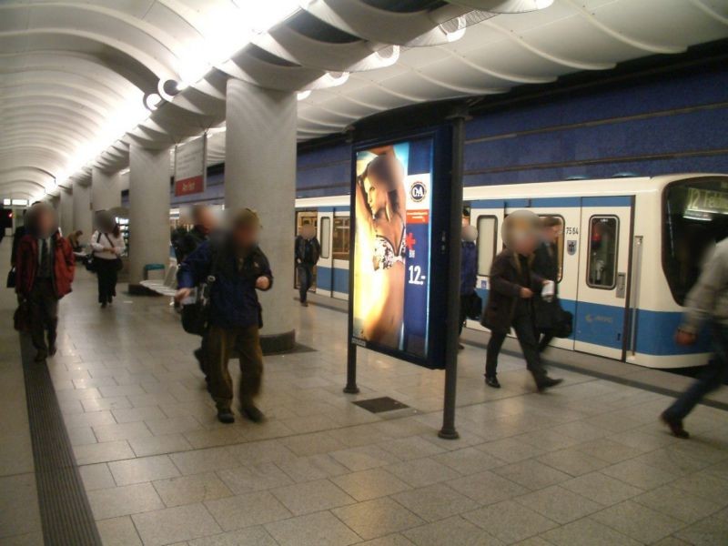 Am Hart/U-Bahnsteig Gleis 1 Ri. Feldmoching 3.Sto.