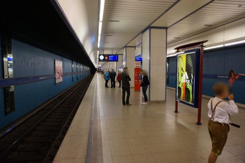 Aidenbachstr./U-Bahnsteig Gleis 1, 2. Sto.