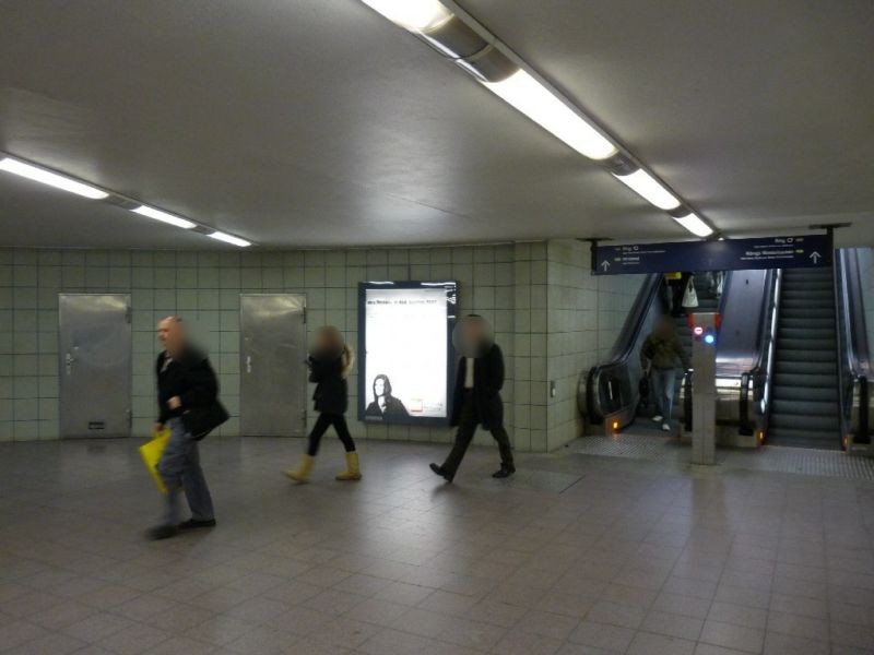 S-Bf Bundespl., EH, überg. zur U-Bahn, 2 Sto.