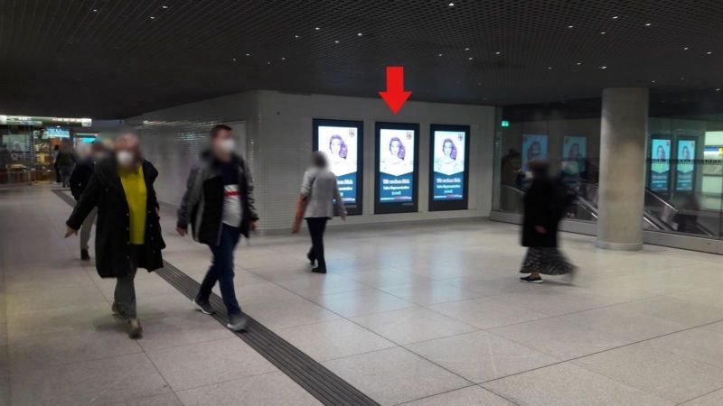 U-Bf Hbf, Sperrengesch., li.nb.Rolltr., 2.Sto. mi.