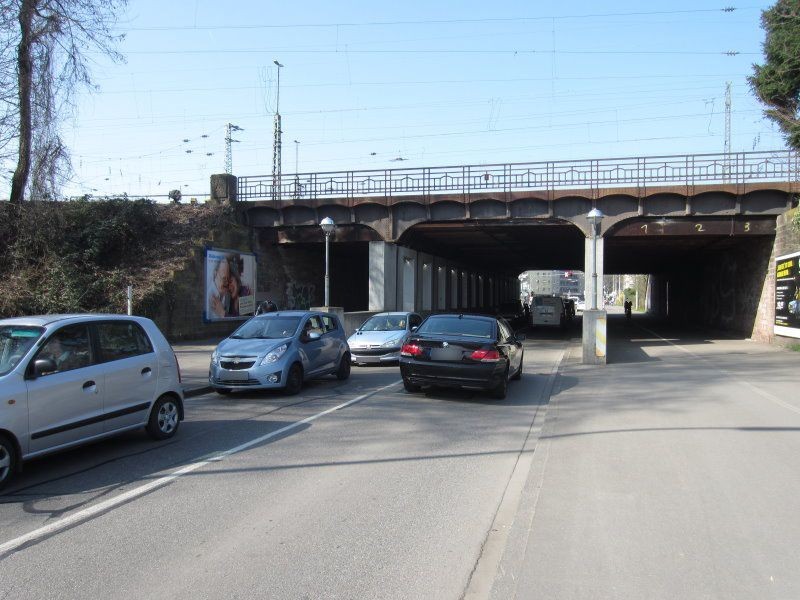 Mittelbruch   4 nh/Bahn-Ufg.