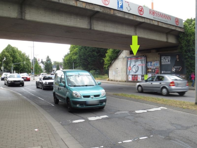 Andernacher Str./Ufg. re. sew.