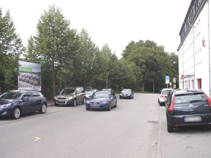 Grünhainer Str. geg. R.-Koch-Str./Sparkasse rechts