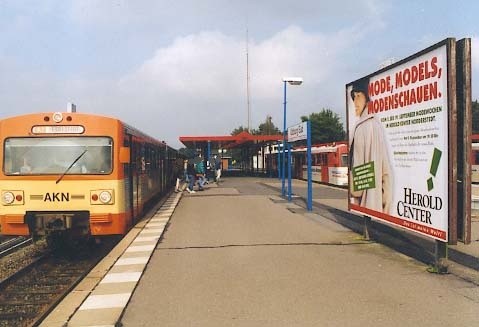 AKN-Bf Ulzburg-Süd, Bstg., Ri. Ga.