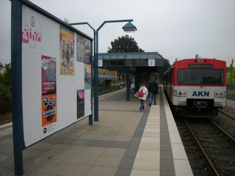 AKN-Bf Quickborner Straße, Bstg., Ri. Garstedt re.