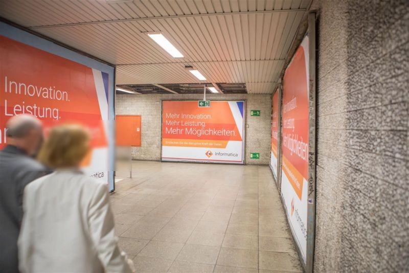 Willy-Brandt-Platz/Bahnsteig Ri. Hbf.