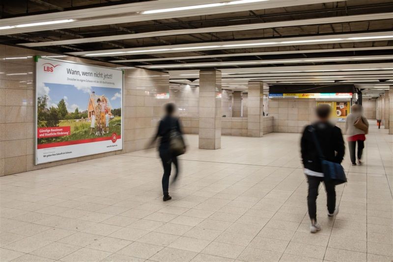 Bonner Platz Durchg. Schalterhalle re. neb. Lift