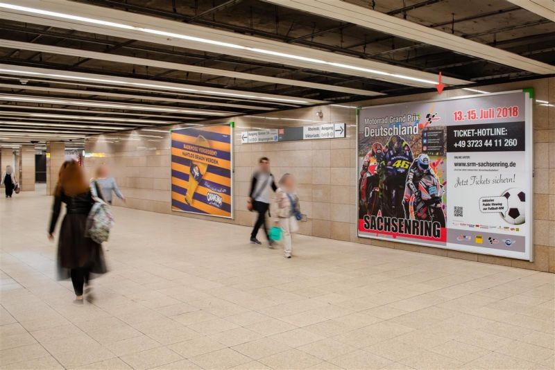 Bonner Platz Durchg. Schalterhalle geg. Lift li.