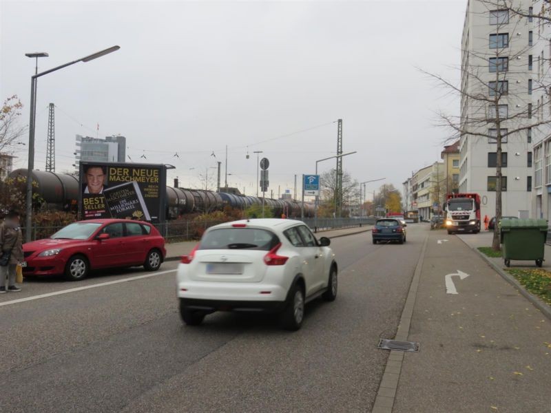 Güterstr. geg. Einf. Landratsamt li.