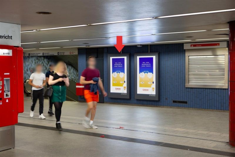 U-Bf Hbf, Zw.-Eb. Hohe Str. li.v. Info li.