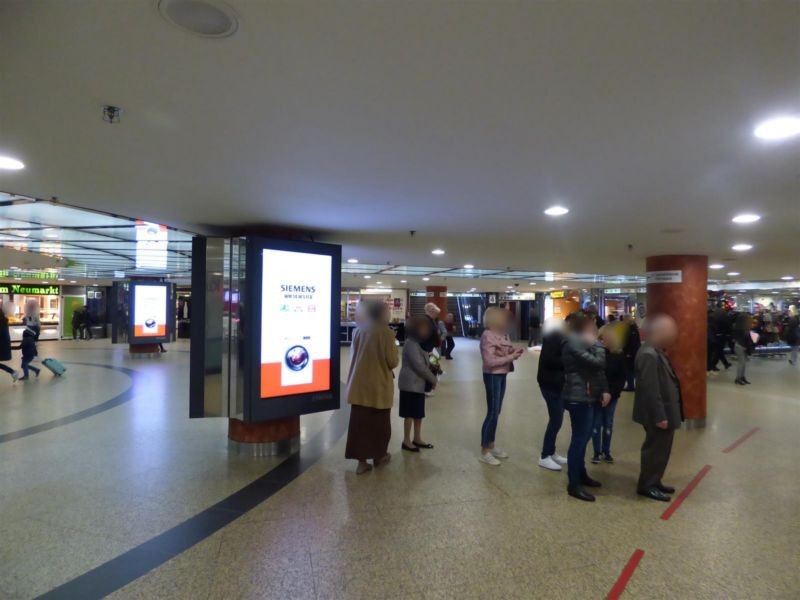 U-Bf Neumarkt, Säulen 3-er Inst. Bäckerei