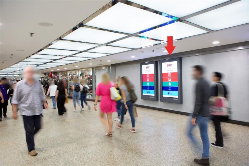 U-Bf Neumarkt, Passage Abg. zu U-Bahn 2