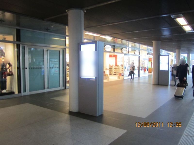 Hbf, Ebene +/-0,östliche Passage,4 Sicht Nord