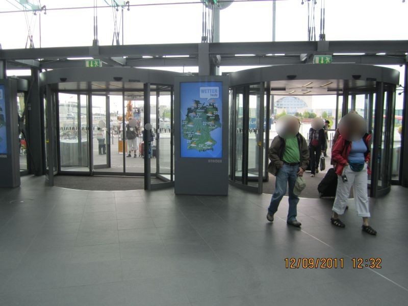 Hbf, Ebene +/-0, zum Washingtonplatz, Mitte