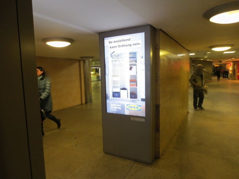 S-Bf Alexanderpl., Anlauf S-Bf von U-Bahn kom.