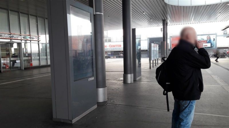 S-Bf Gesundbr.,Vorh., neb. Säulen,S-Bstg.3/4, re.