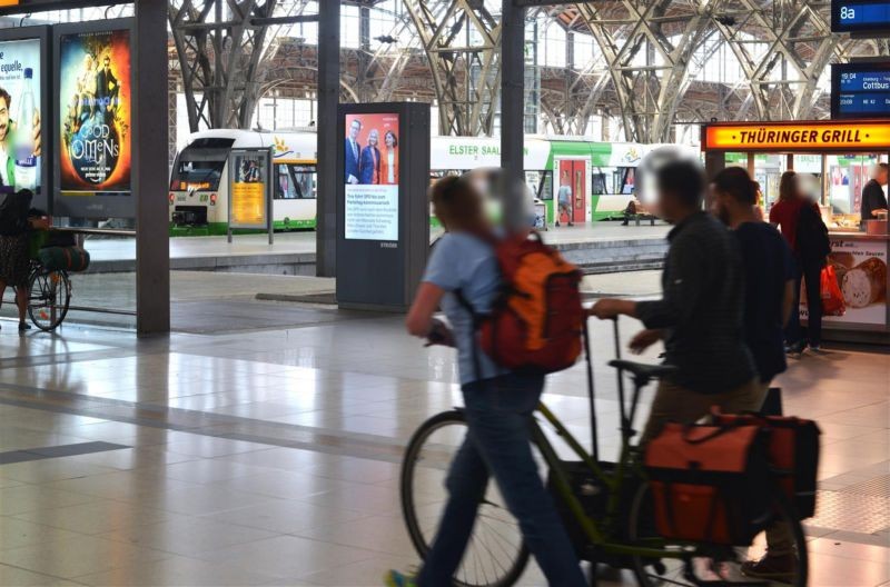 Hbf, Bahnsteigkopf, Gleis 8