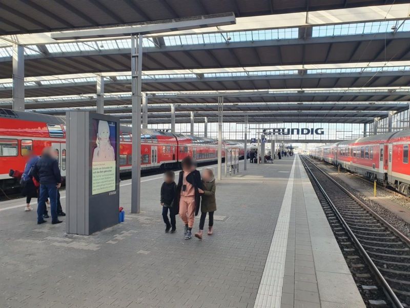 Hbf, Bstg., Gleis 23, Abschnitt A