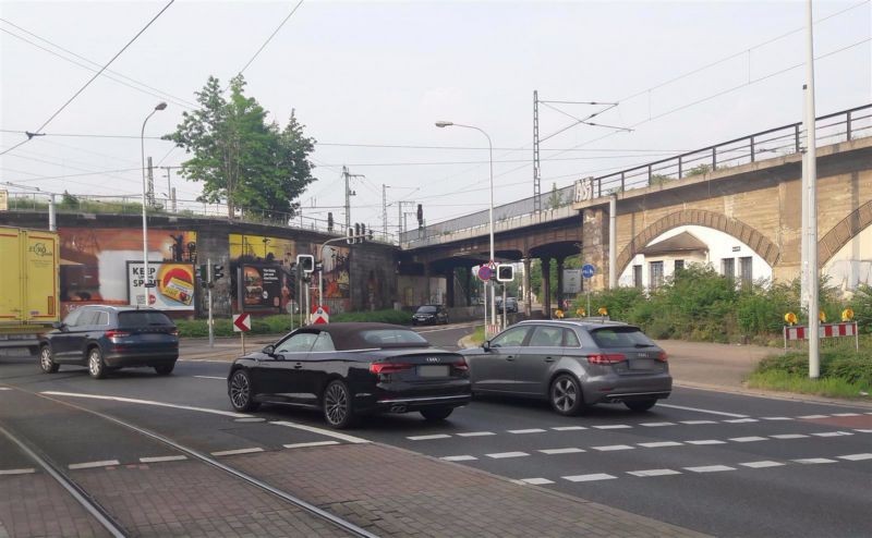 Eisenbahnstr. schr. geg. 2/Hansastr.