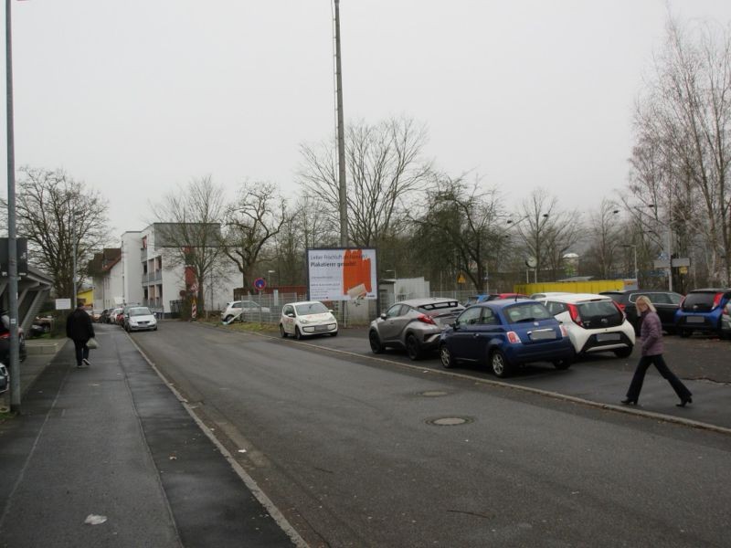 Bf Süd, Bahnhofsvorplatz quer