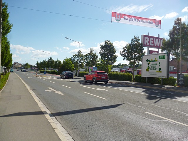 Nürnberger Straße, B 14 / Pegnitzstr., REWE-Markt (VS)