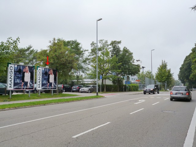 Kotterner Straße gg. 28 nh. Einf. Parkplatz