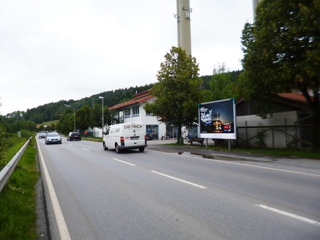 Industriestraße nh. 2b,B 307, Sanitätshaus Zehrer