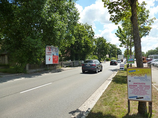 Ansbacher Straße nh. 60, B 13 gg. BMW-Autohaus