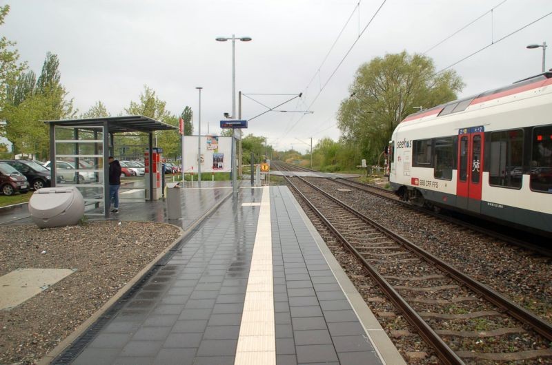 Kindlebildstr/Bahnhof Reichenau/Bahnsteig