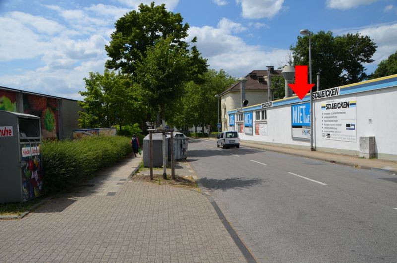 Wiescher Weg 80/geg. E-center/Einfahrt (Sto. 3)