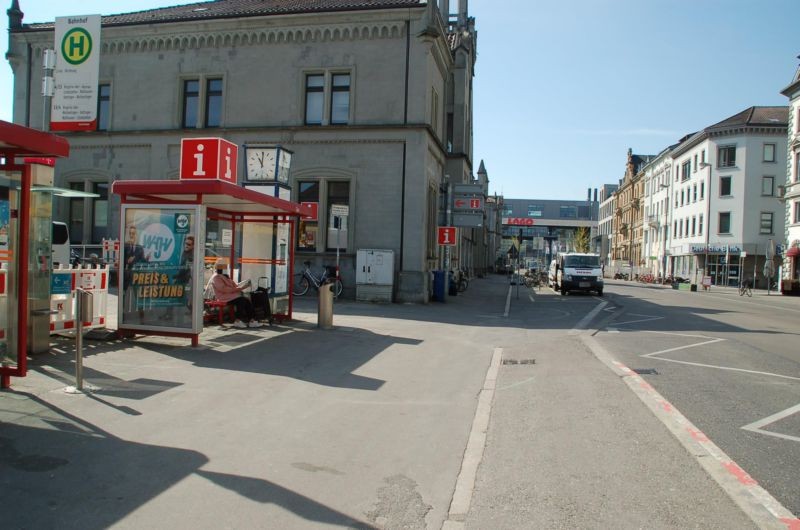 Bahnhofplatz/Hbf-Vorplatz/rechte WH/aussen (WH)