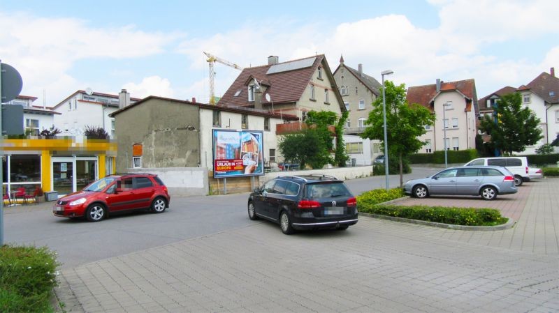 Steinenberger Str. 1 /Lidl/Einfahrt (Sicht Eingang)