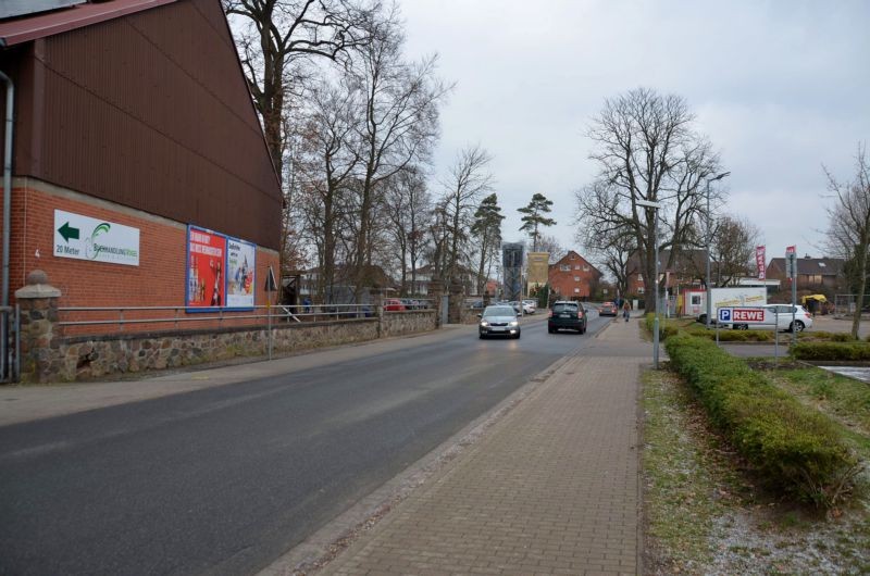 Wiesenweg 4/geg. Rewe/Einfahrt (Ecke Lüneburger Landstr)