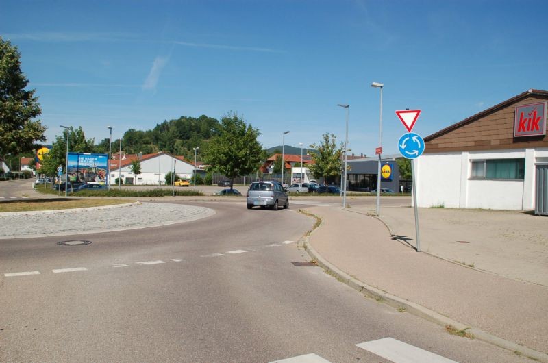 Poststr. 62 /Lidl/beim Kreisverkehr (WE rts)