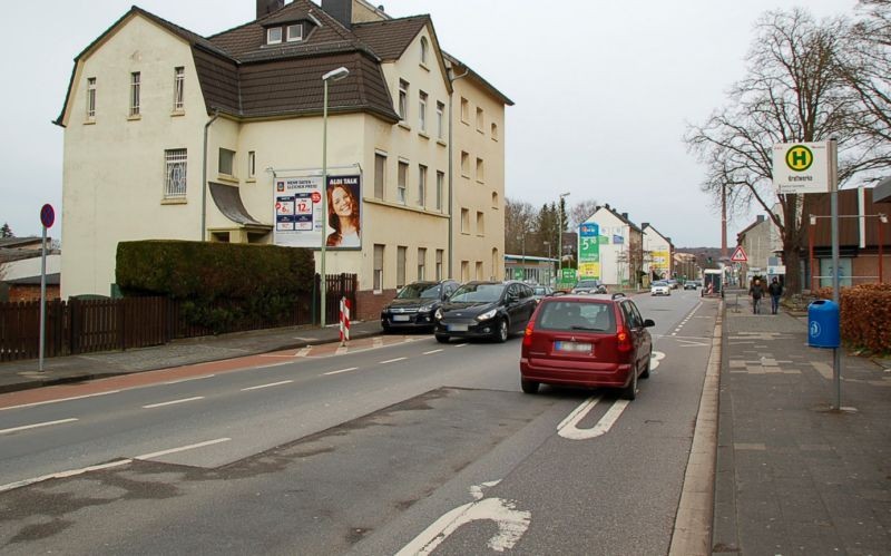 Eschweilerstr. 76 (quer am Giebel)