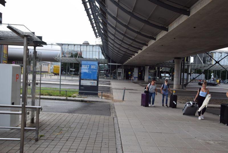 Flughafen Leipzig/Terminalring/Übergang z. Hotel/Sicht PP