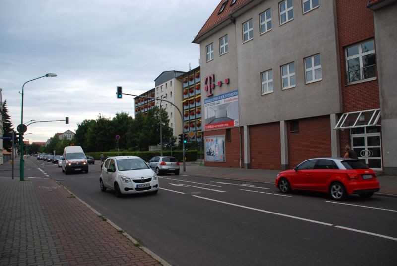 Friedrichstr. 40-41/Am Malzmühlenfeld (parallel zur Str)