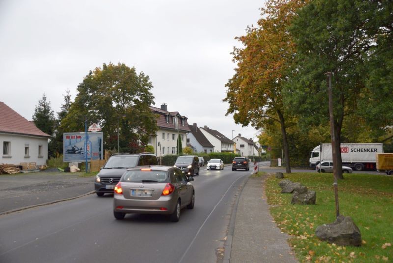 Forstbachweg 29 (quer zur Str)