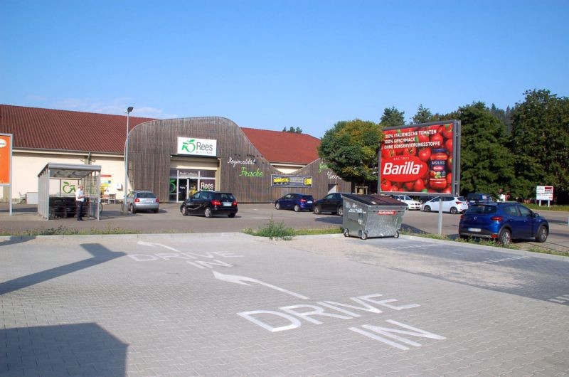 Stahlhofstr.  3 /Rees Frischemarkt/Einfahrt/Sicht BurgerKing