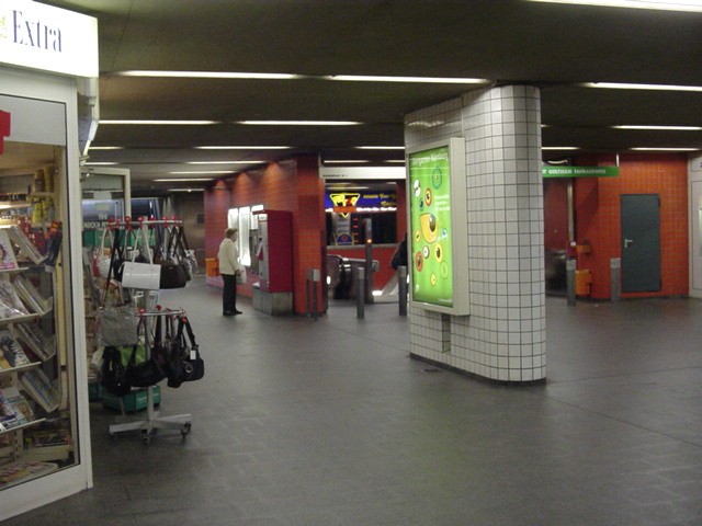 U-Bahnhof Aufseßplatz V*
