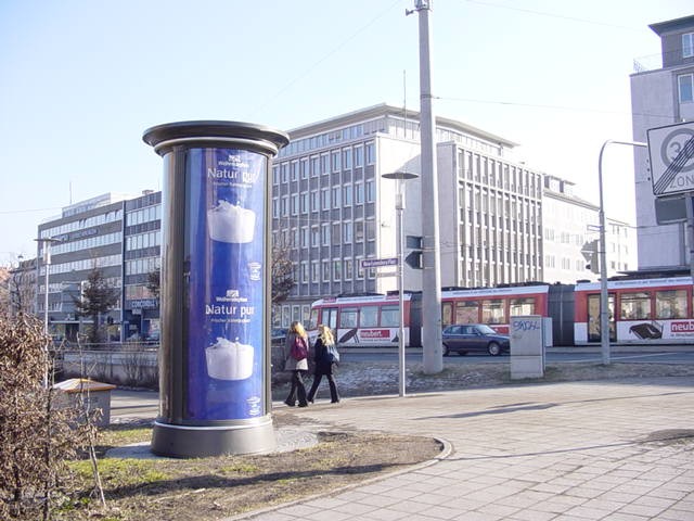Rosa-Luxemburg-Platz - Katharinengasse Säule