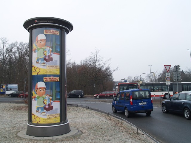 Breslauer Str. - Busbahnhof Säule