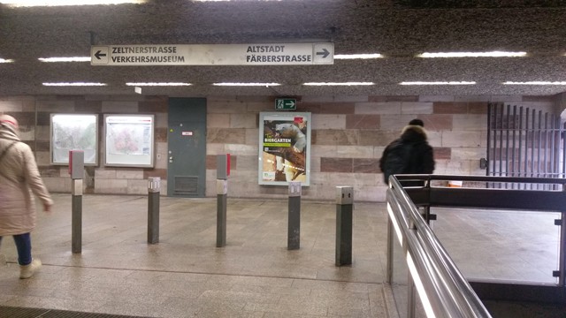 U-Bahnhof Opernhaus SW - Ausg. Färberstr.