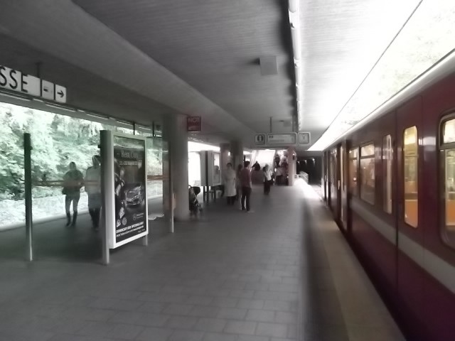 U-Bahnhof Bauernfeindstr. W*