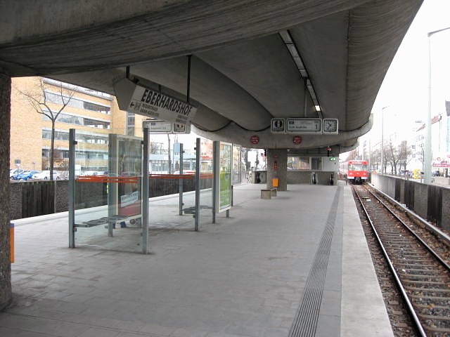 U-Bahnhof Eberhardshof W&