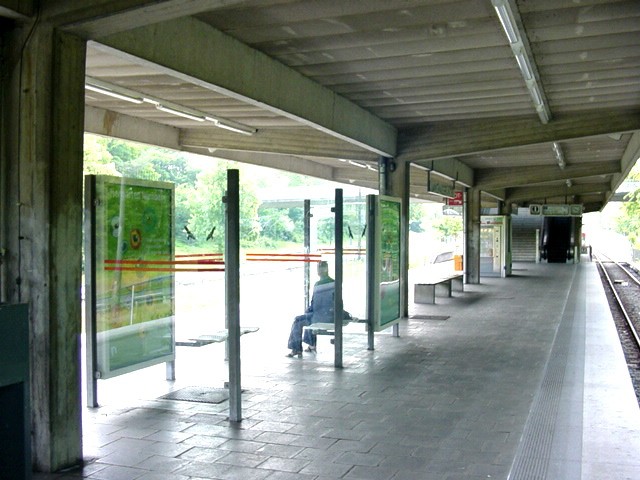 U-Bahnhof Langwasser-Nord W* aw