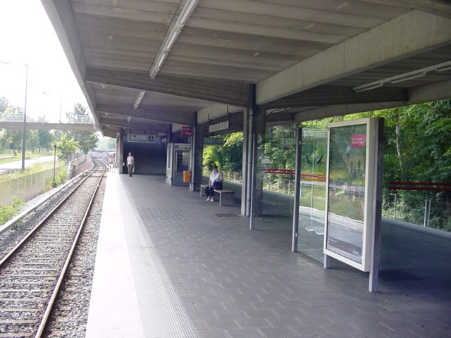 U-Bahnhof Langwasser-Nord W* ew